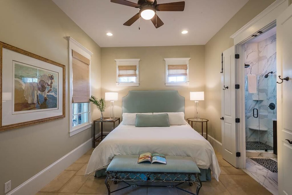 Rosemary Home South of 30A near Pool that Sleeps 14, Pet Friendly