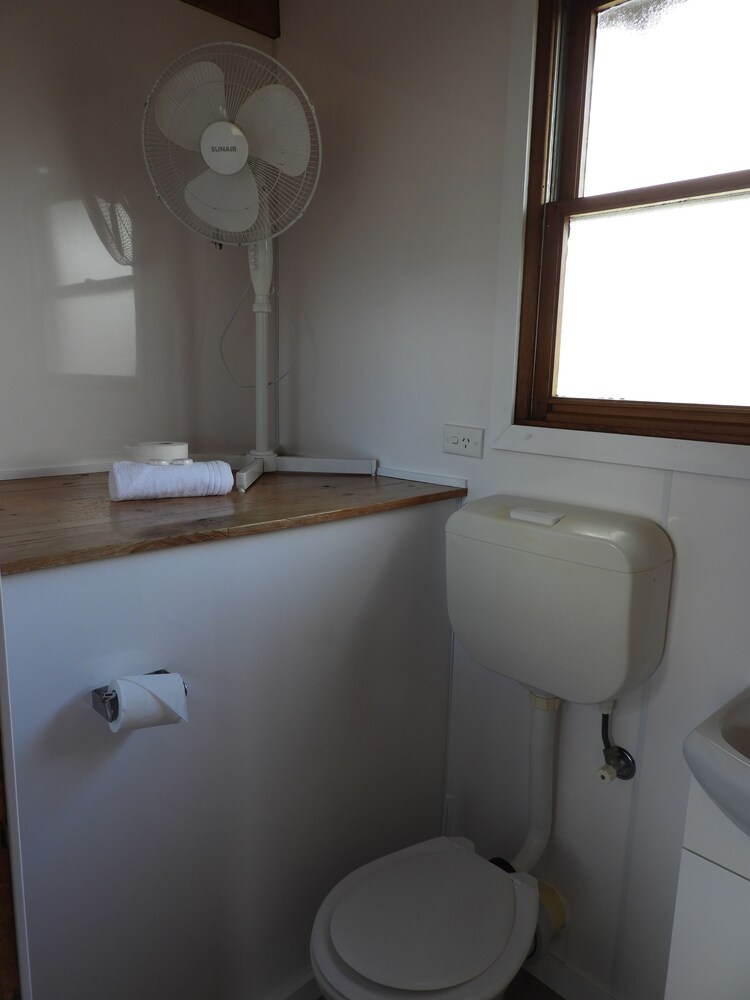 Bathroom amenities, Somerset Caravan Park