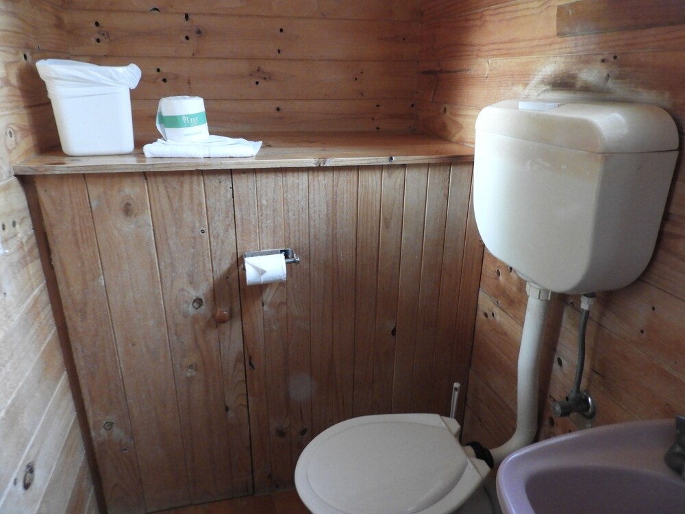 Bathroom amenities, Somerset Caravan Park