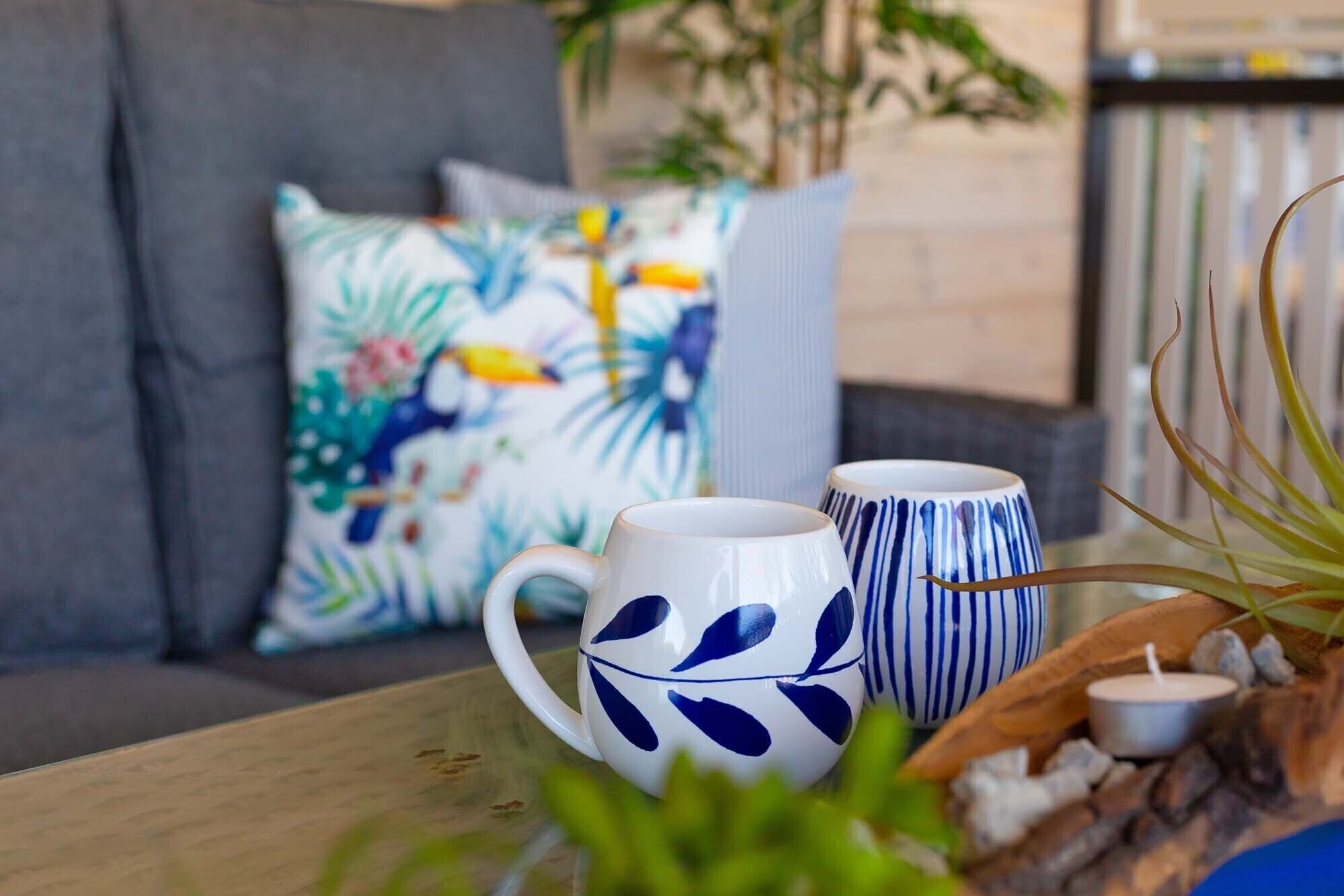 Soak up the Calm of this Creatively Modular Home / Shipping Container