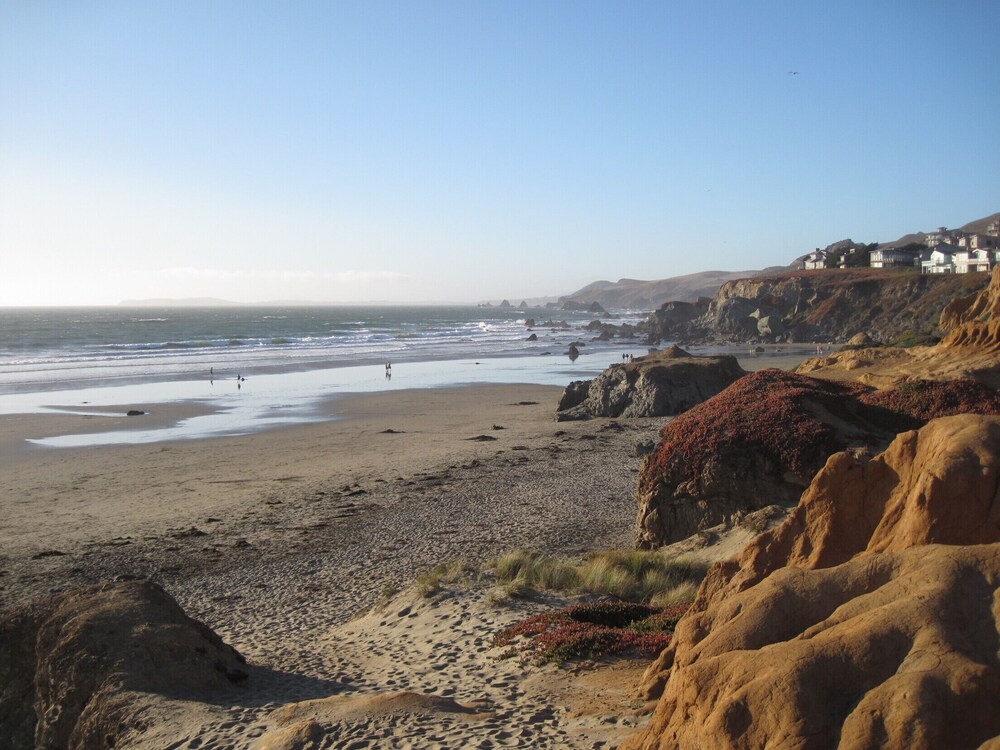 Short  walk to the beach, store and cafe