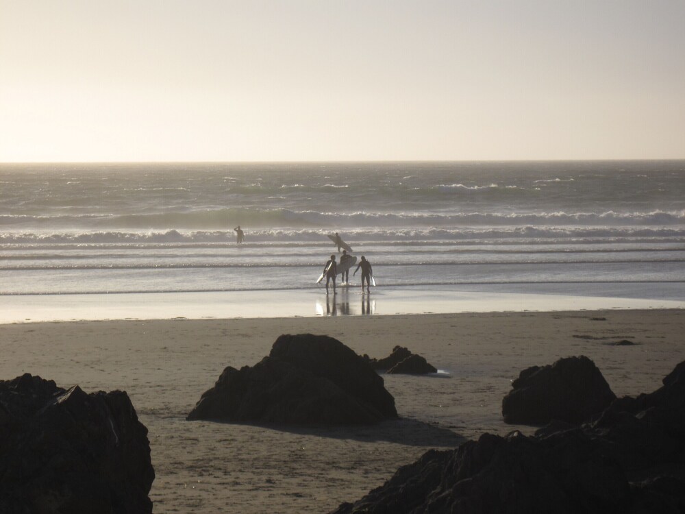 Short walk to the beach, store and cafe