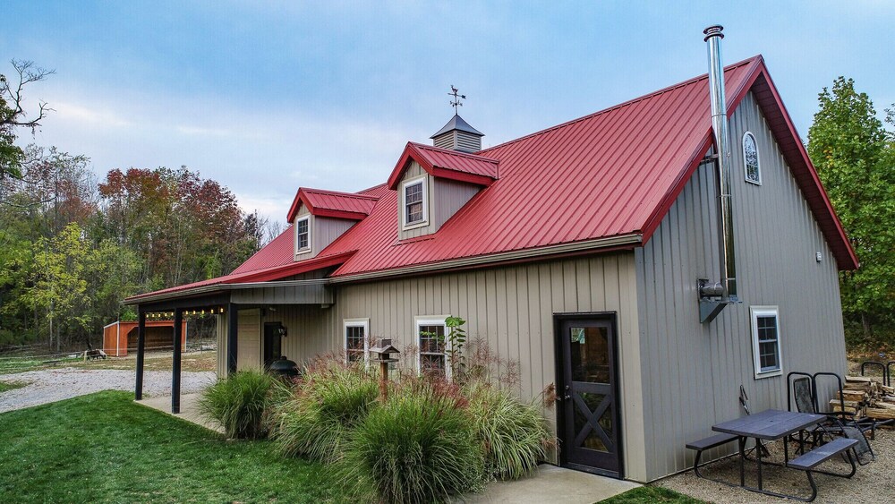 Family Friendly Barndominium in Amish Country (Sleeps 8)