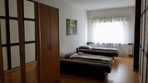 2 Schlafzimmer, Internetzugang, Bettwäsche