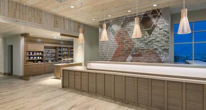 SpringHill Suites by Marriott Panama City Beach Beachfront