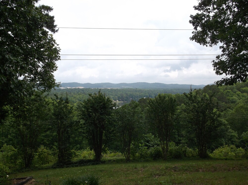 Beautiful Lake Home Views, Book Now!