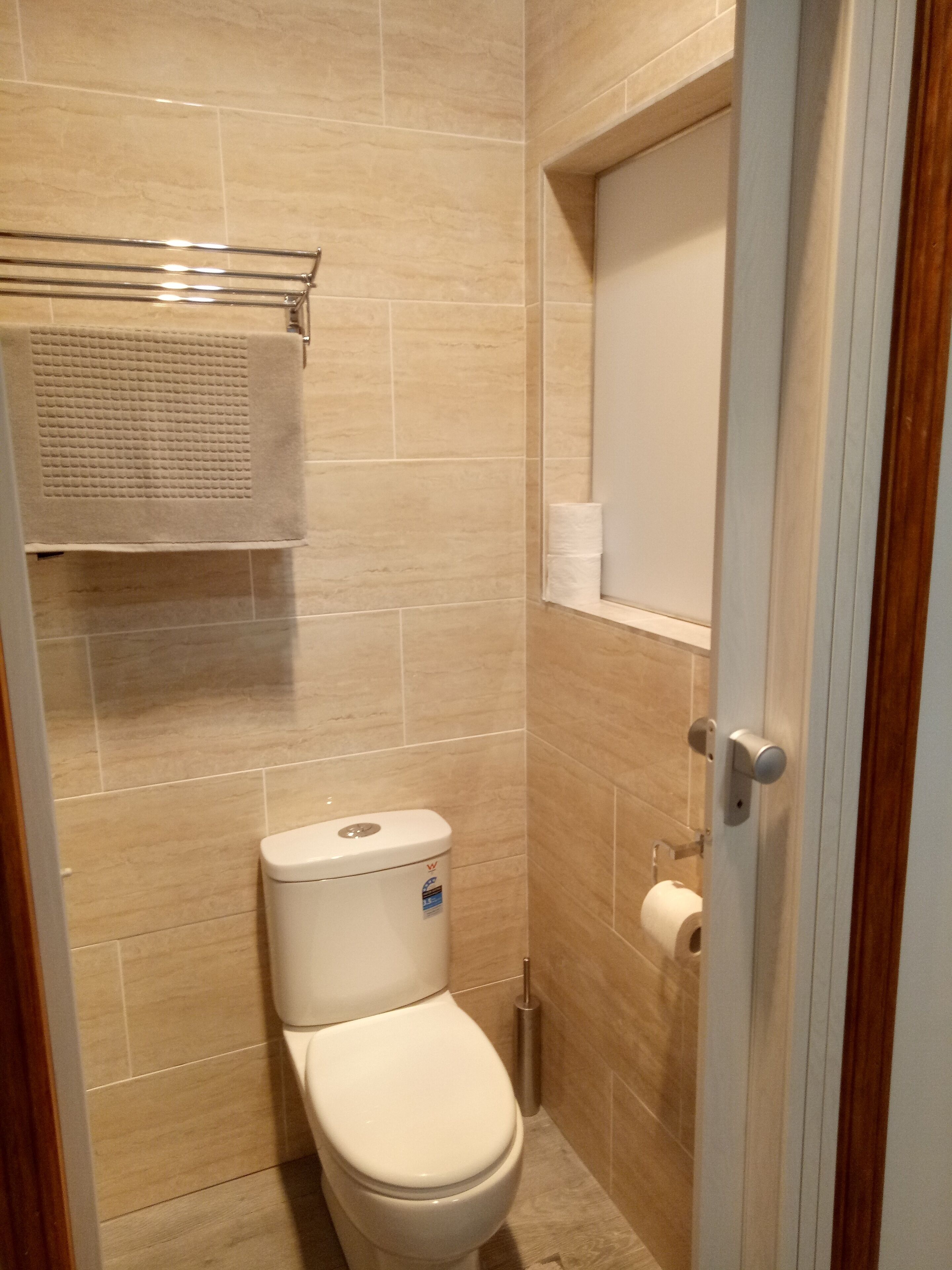 This is a Studio Apartment Comfortable and Compact