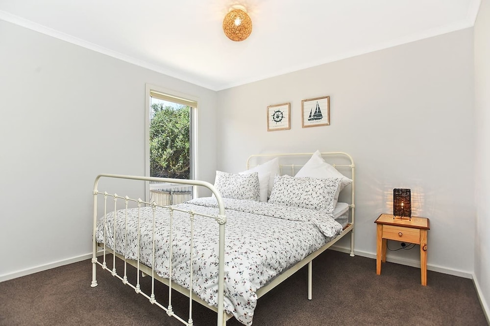 62 Castle Avenue Goolwa Beach