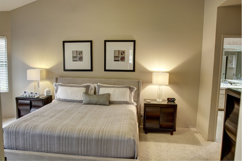 PGA West Stadium Villa. Coachella, AmEx Golf. 2BR/3.5BA, Sleeps 6