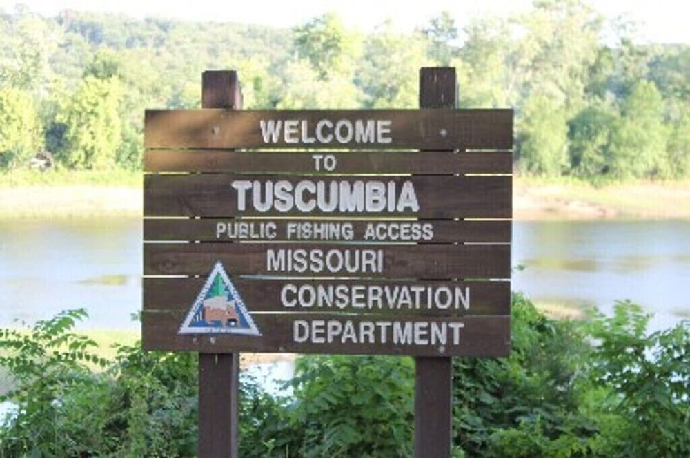Great Cabin on Osage River in Tuscumbia, MO in Tuscumbia Best Rates