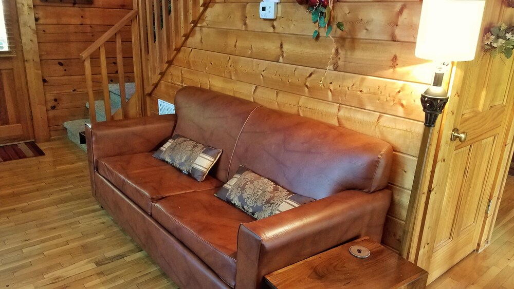 Applejack Hollow Cabin