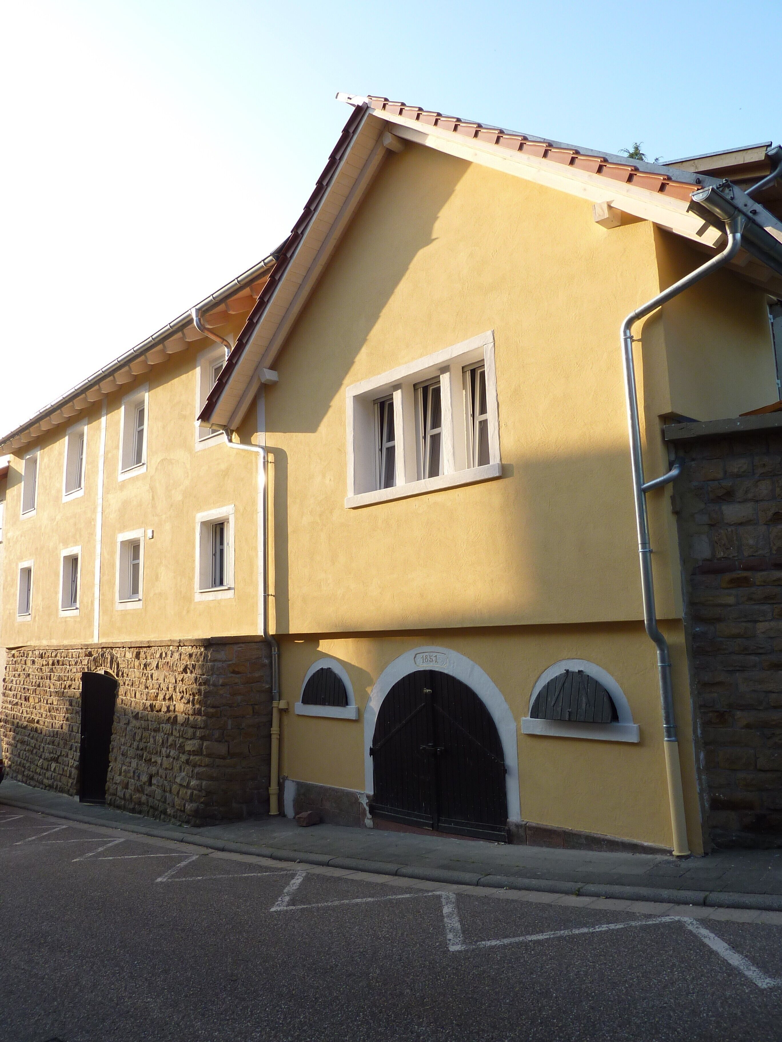 Apartment "Stadtoase" in the center of Neustadt an der Weinstrasse in Neustadt an der Weinstrasse in Neustadt an der Weinstrasse, Germany