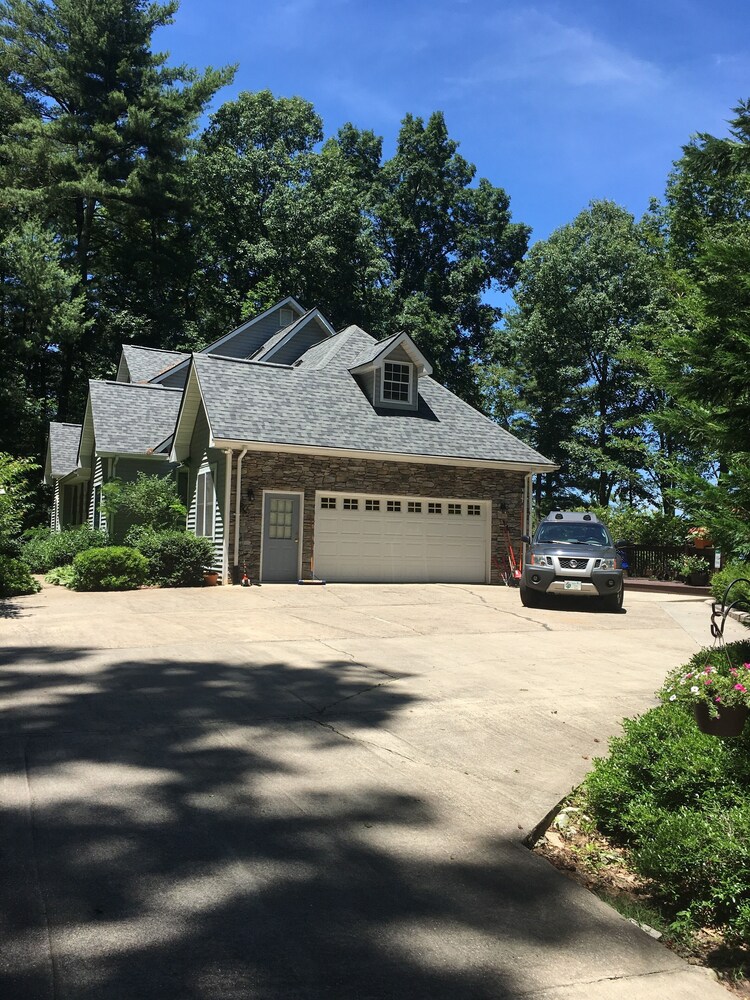 Private Treetop Asheville Home with Mtn. Views