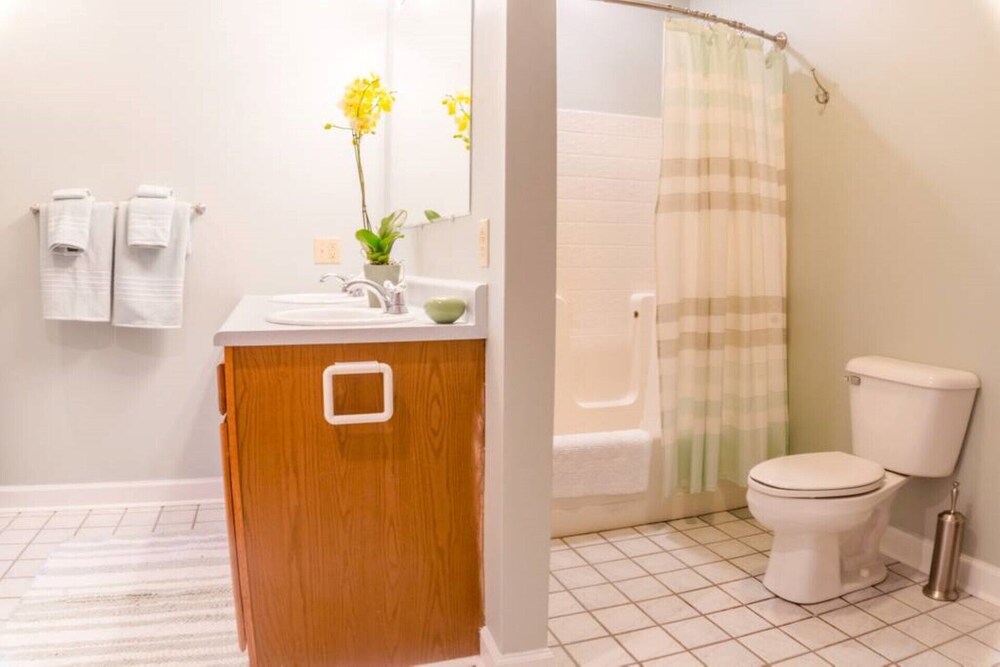 Private Treetop Asheville Home with Mtn. Views