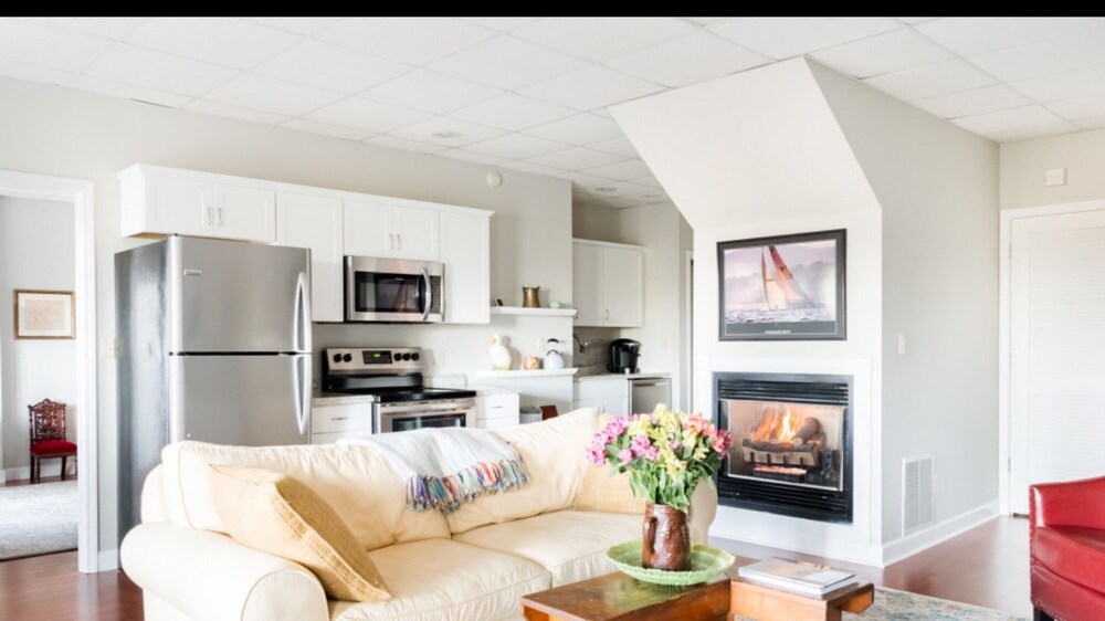 Private Treetop Asheville Home with Mtn. Views