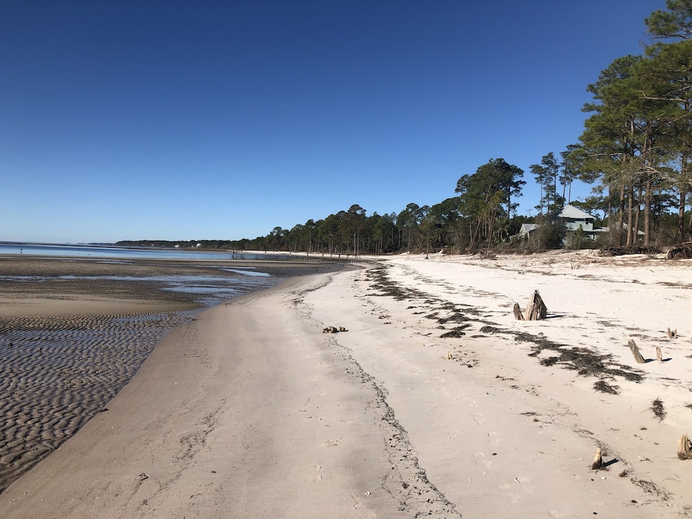 Beautiful Gulf Coast Home Located in St. Teresa FL at Summercamp Beach 2019 Room Prices , Deals