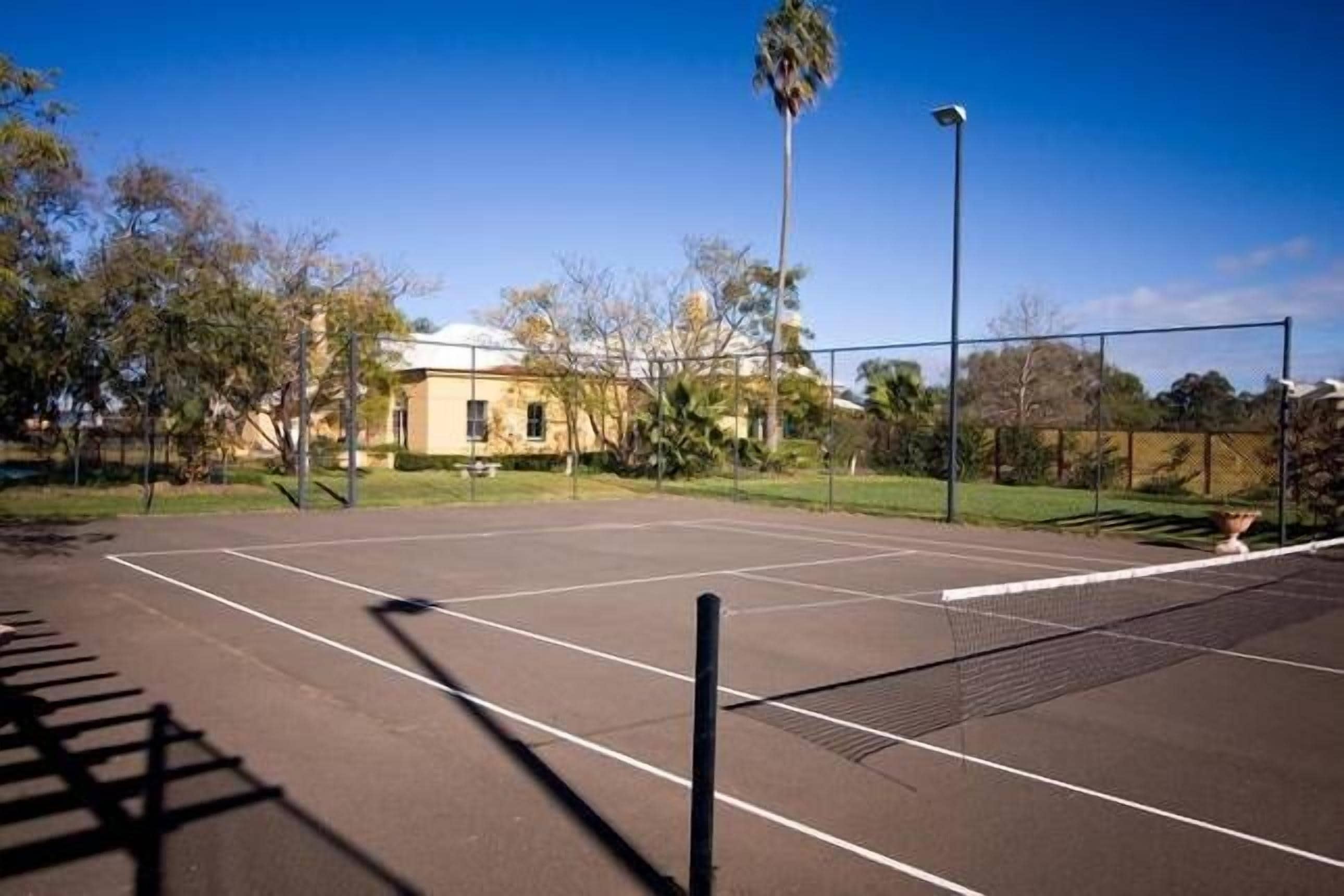 Historic Ranelagh House on acres in town 2 km CBD available for short term stay