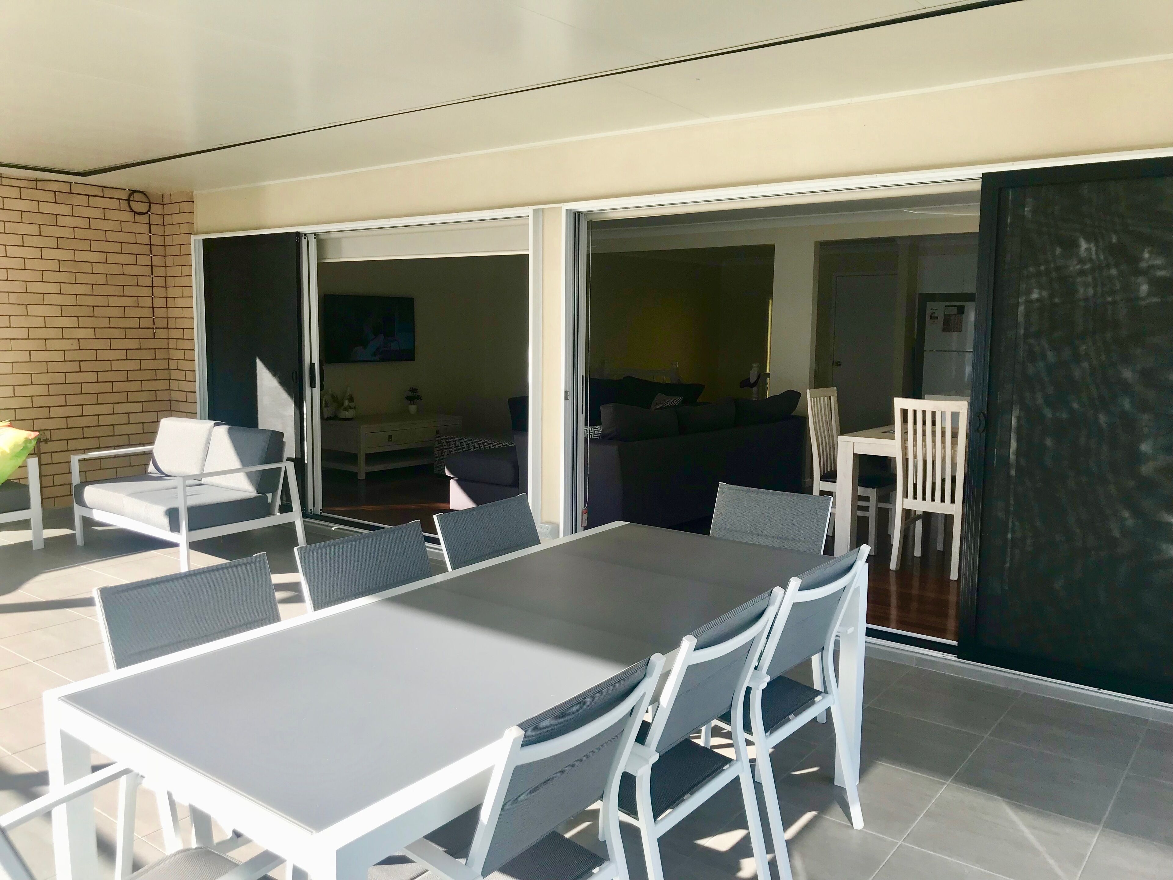 Riverfront views, relaxation with peace and quiet