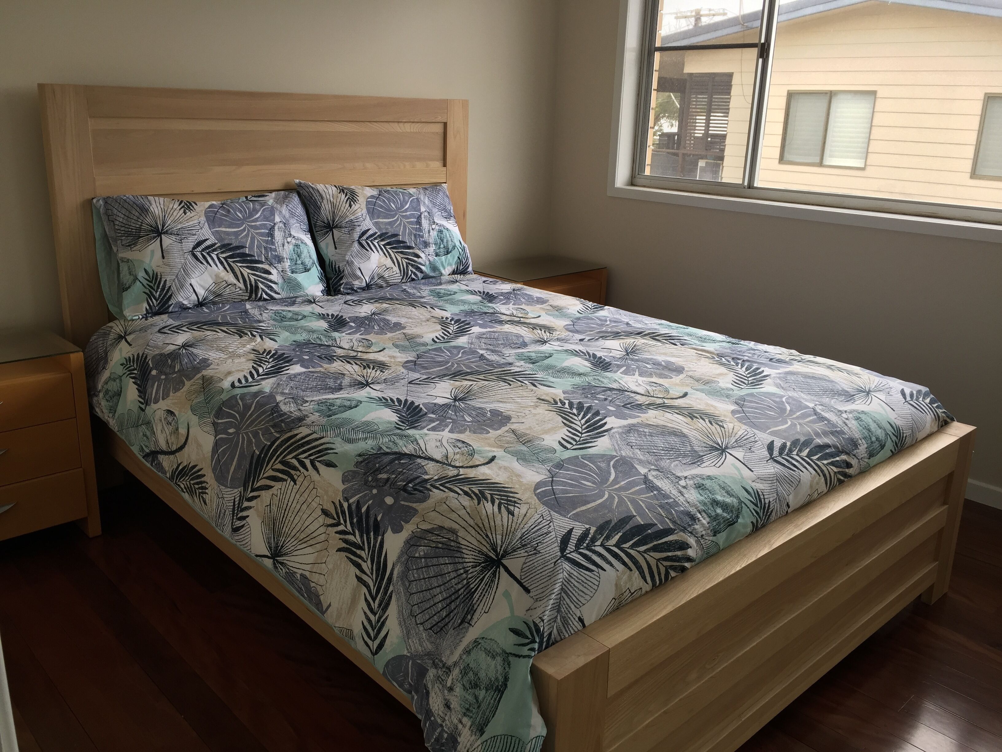 Riverfront views, relaxation with peace and quiet