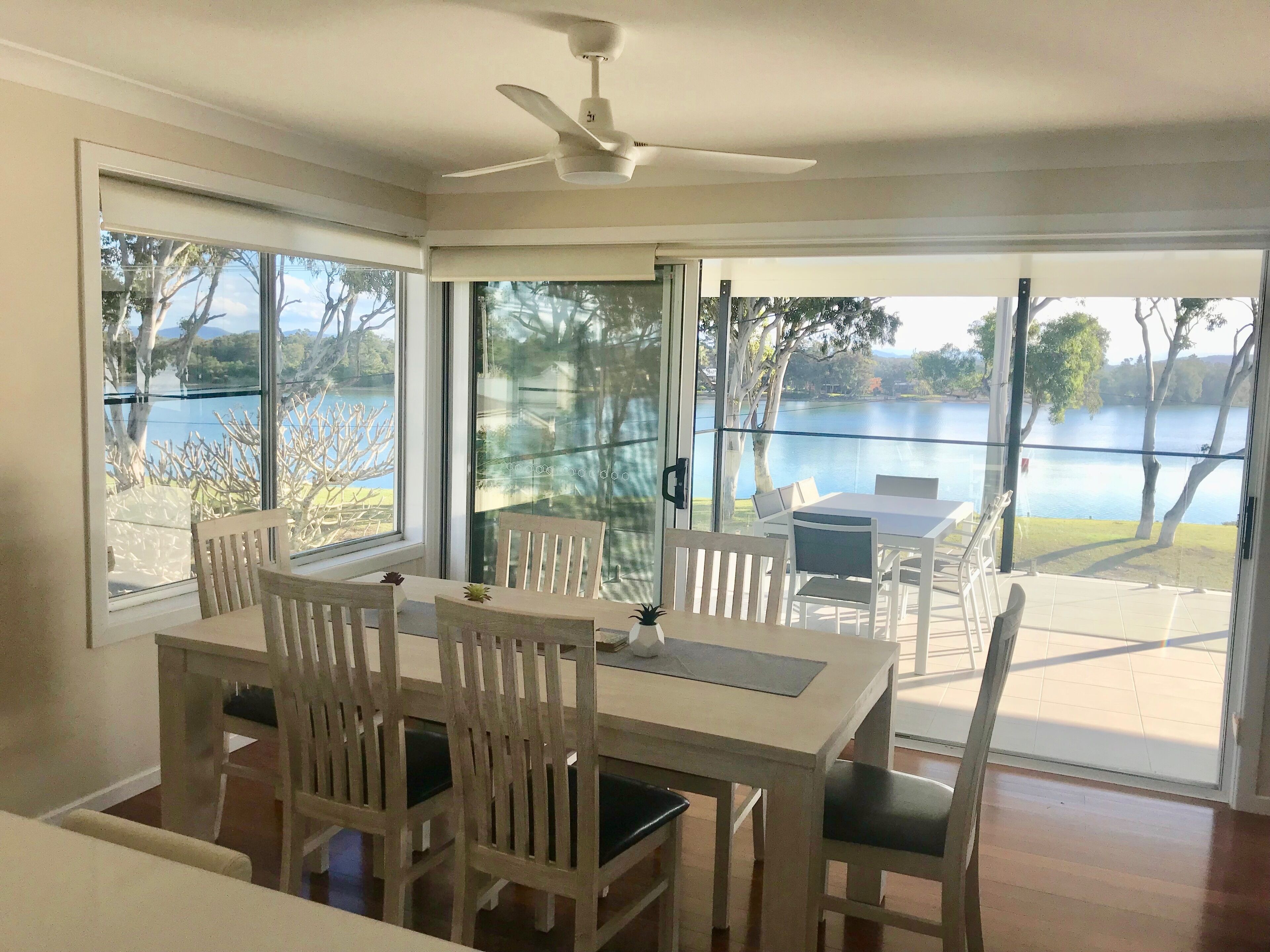 Riverfront views, relaxation with peace and quiet