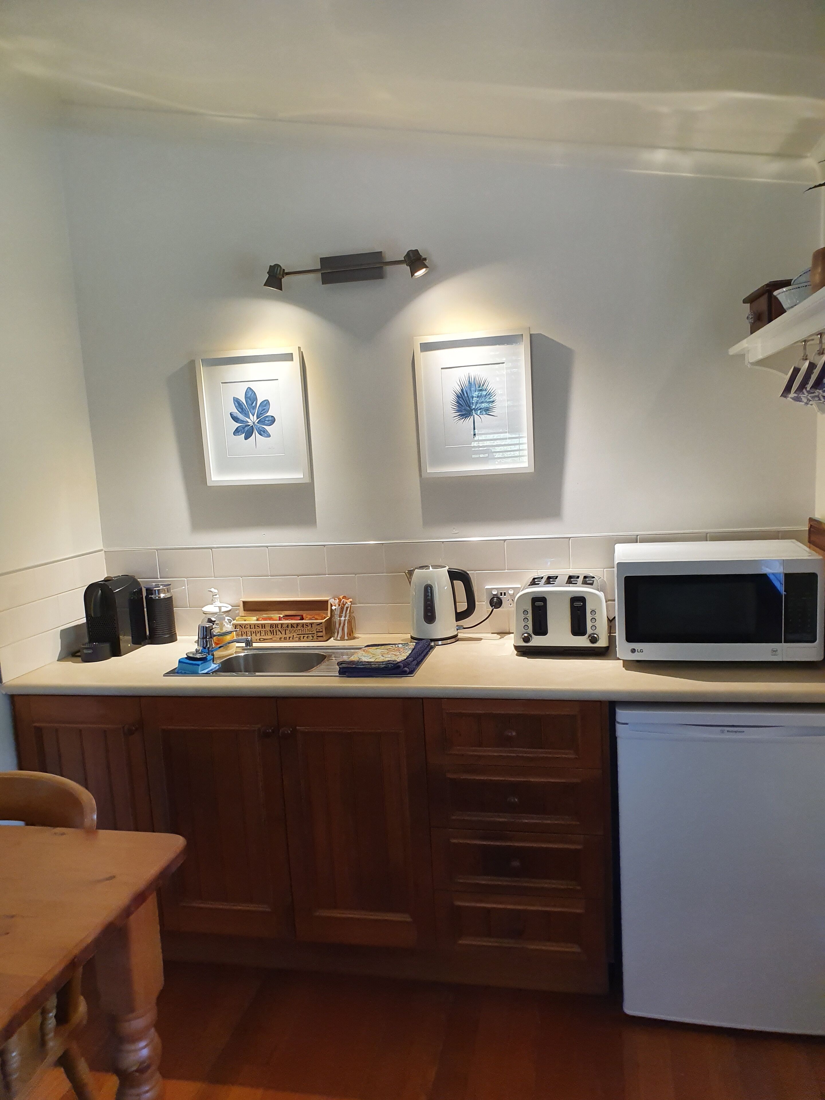 ESCAPE TO THE COUNTRY FOR $190 PER NIGHT