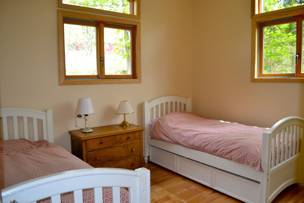 Waterfront Home on Lake Elmore Relax and enjoy four season recreation