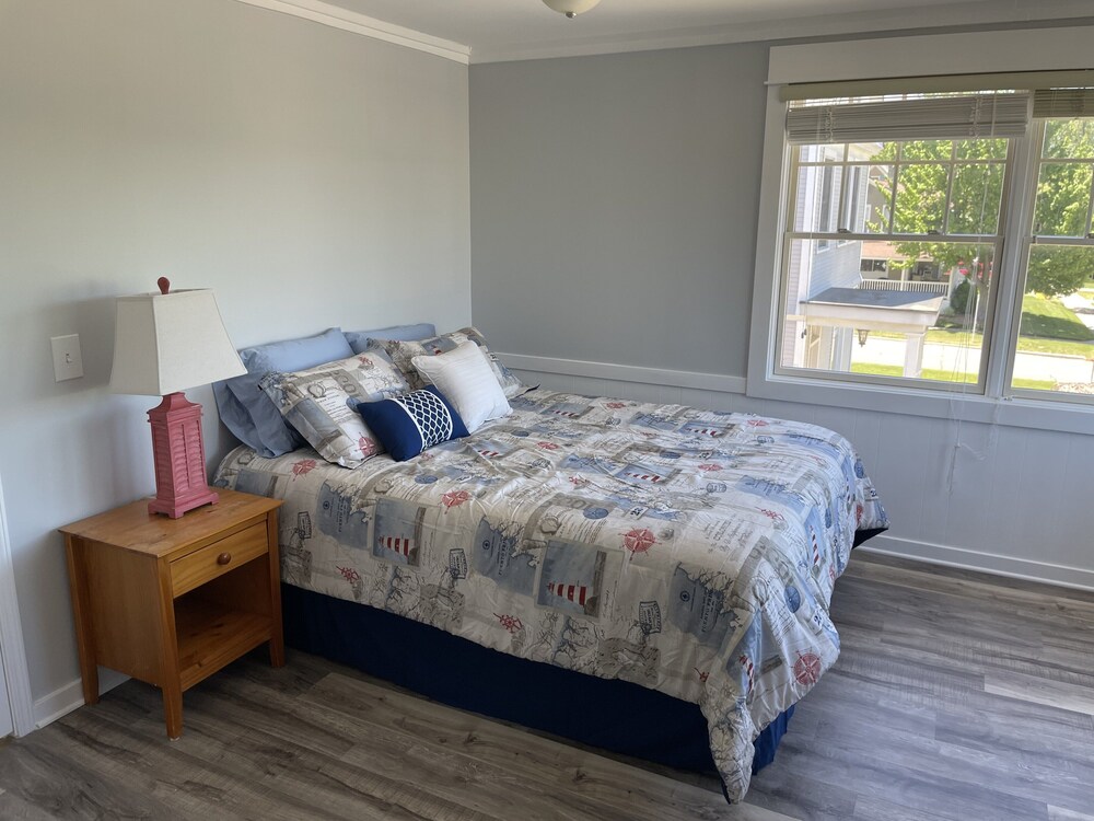 Historic downtown 3 bedroom close to everything!!! Grand Haven Vrbo