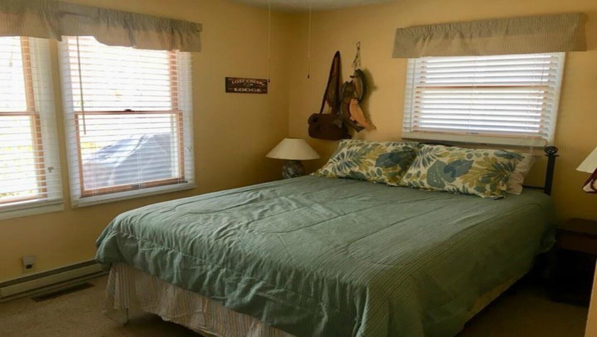 The Overlook: Beautiful Riverfront Views,  Perfect for families! in Elkins, United States