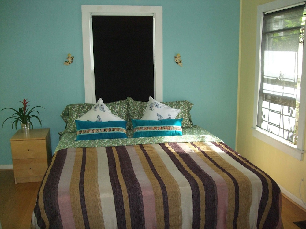 Artist Bungalow Key West Style