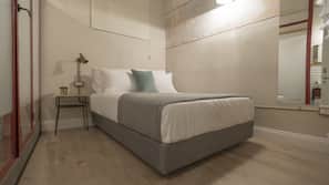 In-room safe, blackout curtains, free WiFi, linens