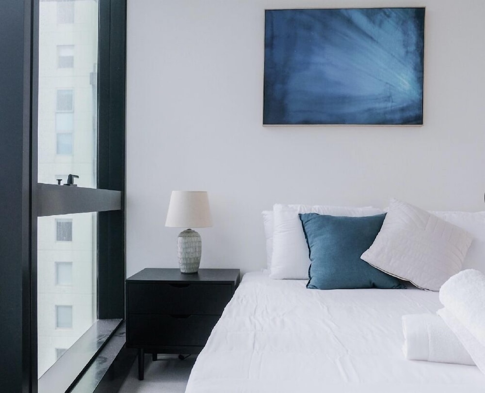 DreamHost Apartments at Southbank