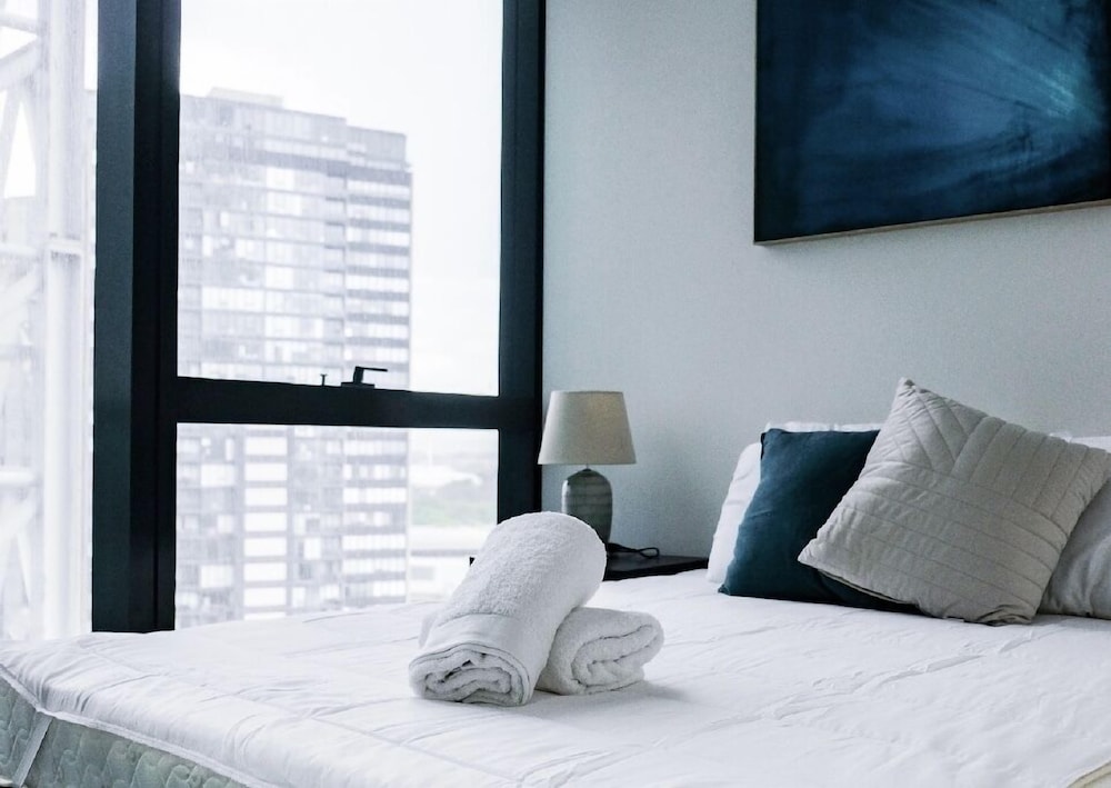 DreamHost Apartments at Southbank