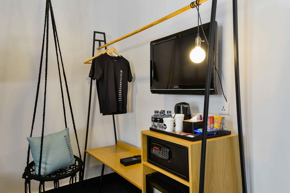 The Hammock Hotel Fine Arts Museum AU97 Deals & Reviews (Ho Chi Minh