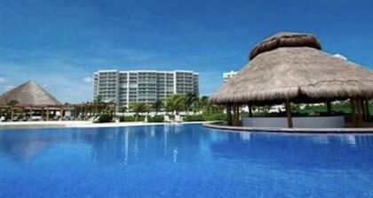 Amara Cancun Beachfront