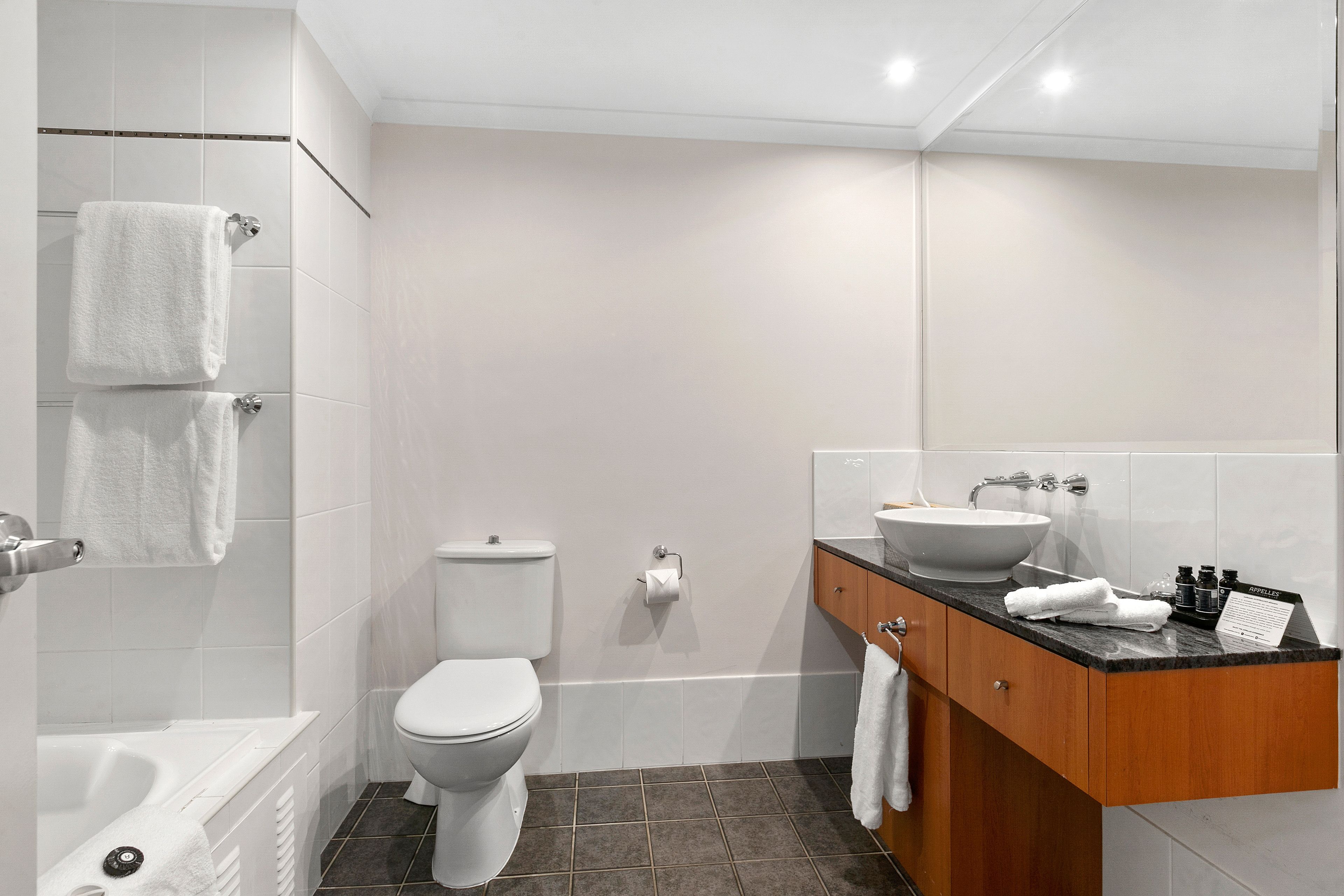 Poolside Apt. In Alamanda Beachfront Resort (67)