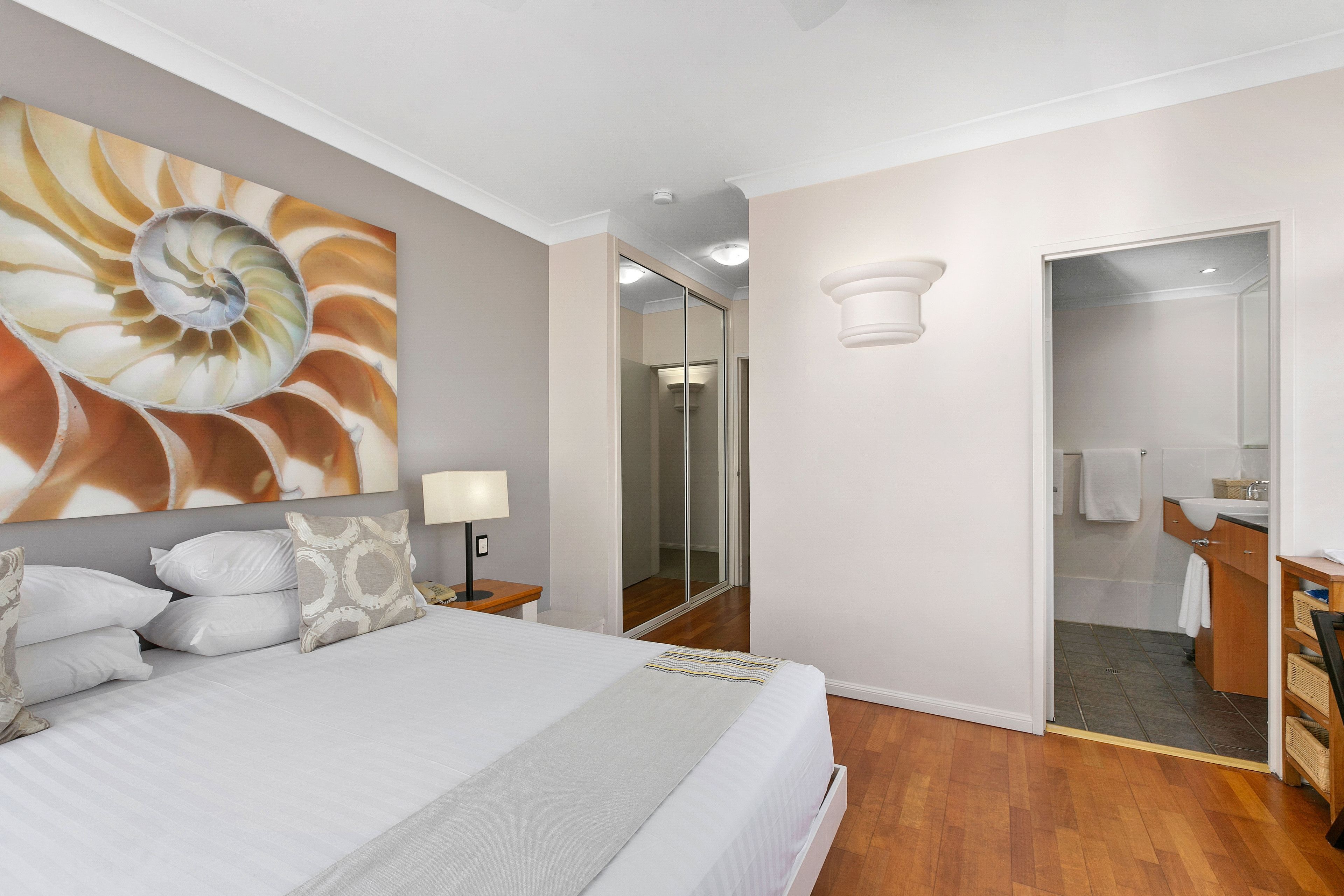 Poolside Apt. In Alamanda Beachfront Resort (67)