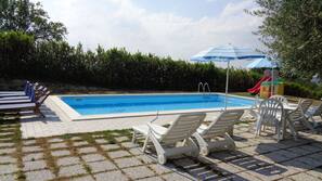Piscina stagionale all'aperto