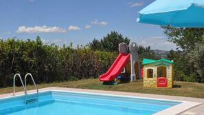 Piscina stagionale all'aperto