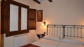 Decoración individual, mobiliario individual, escritorio