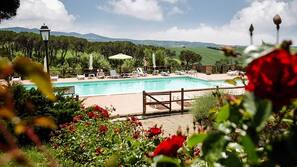 Seasonal outdoor pool