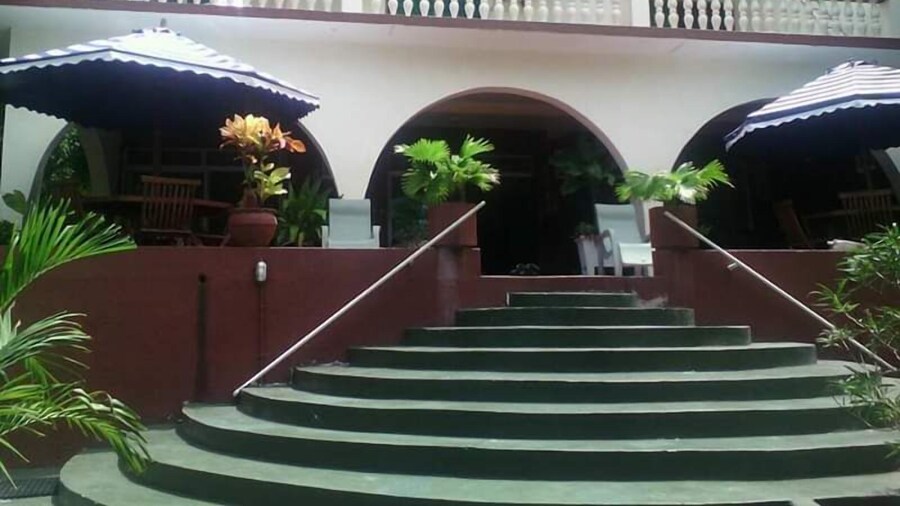Athina Beach Guest House