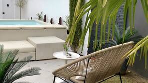 Piscine extérieure (ouverte en saison)