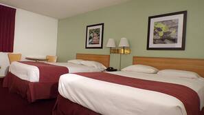 Iron/ironing board, free WiFi, linens, wheelchair access