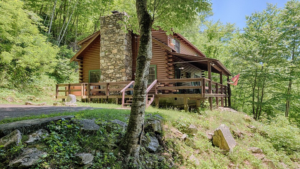 Bears Creek Cabin Pet Friendly In Cherokee Hotel Rates