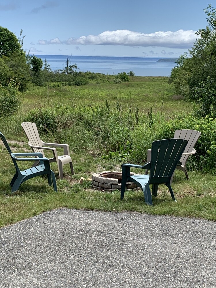 Cottage style home with well appointed kitchen nice view and short walk to beach