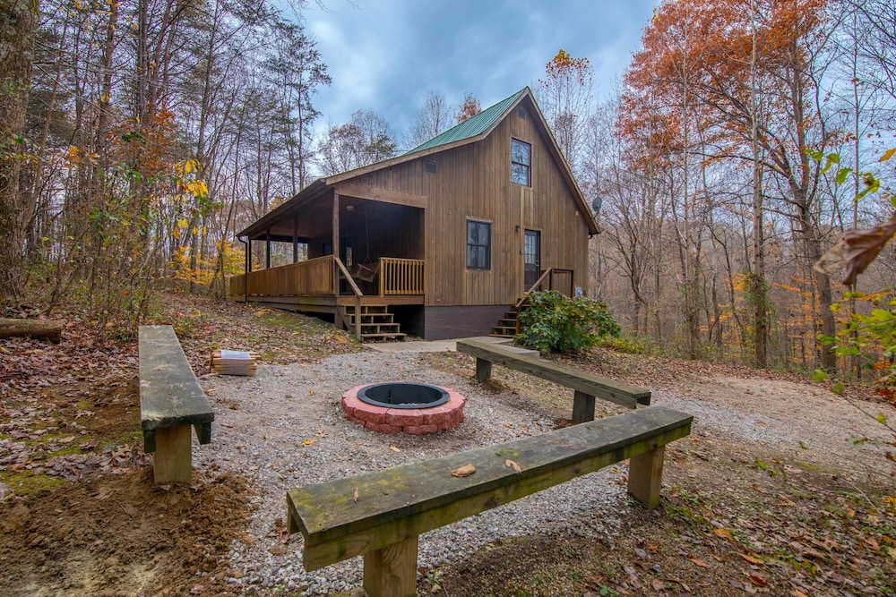 Remodeled 3 Br Cabin With Pool Table Room Close To Old Man S Cave
