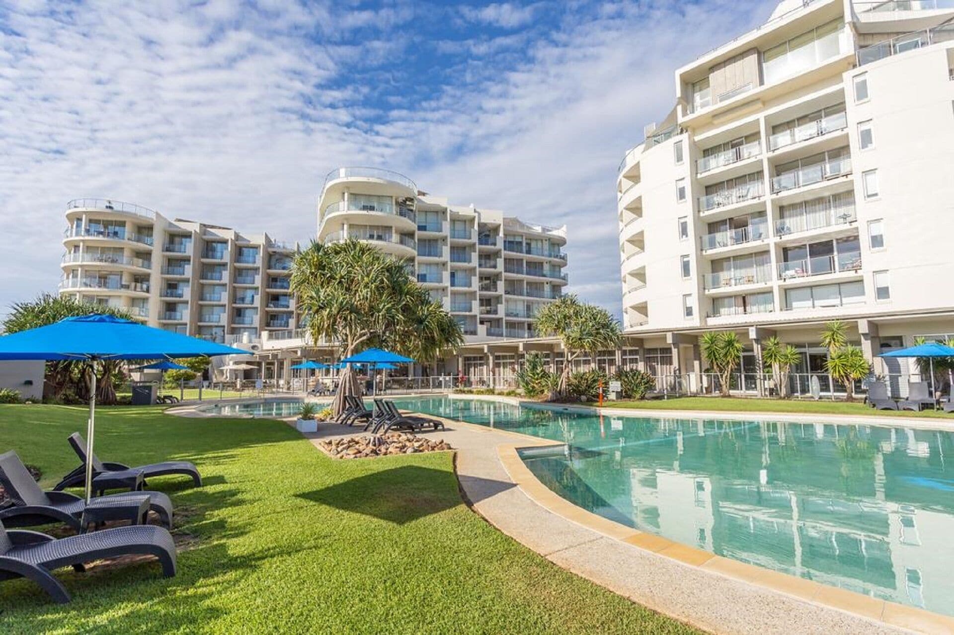 Absolute Beachfront, 3BR, Ramada By Wyndham Marcoola Beach, Marcoola, Australia