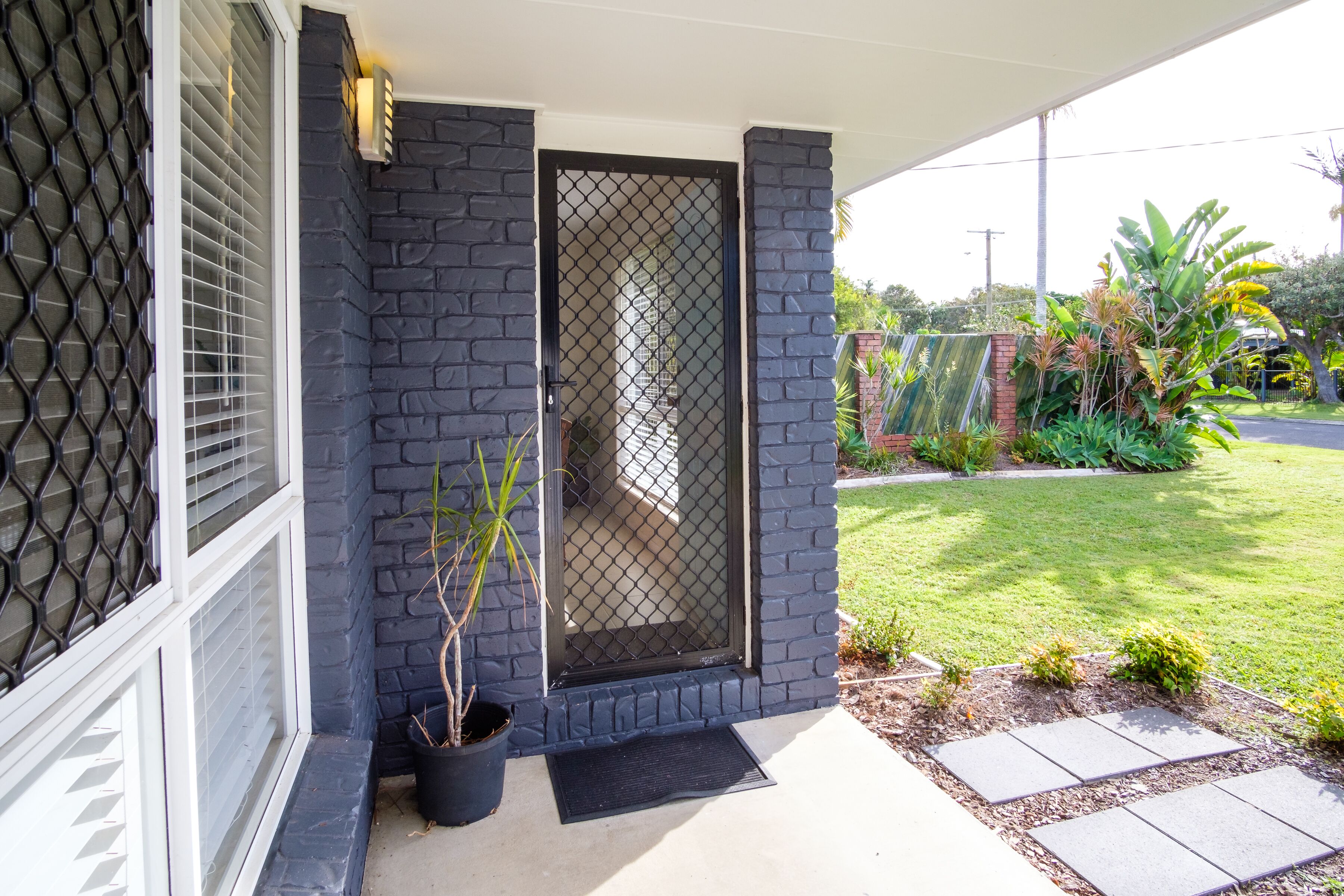 'lanui' - PET Friendly