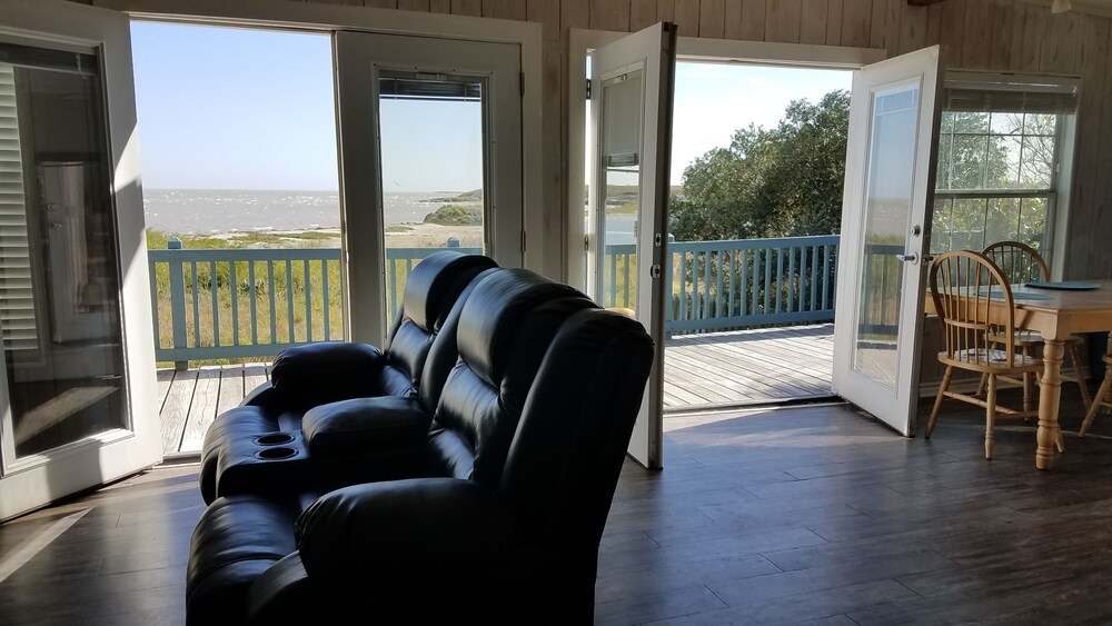 Sportsman's Paradise Lodge in Port Mansfield in Port Mansfield Best