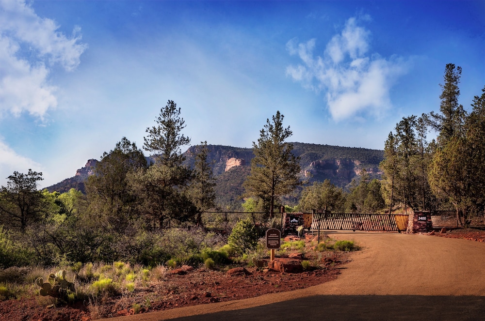 Social Distance in Sedona's only Luxury Resort for Two